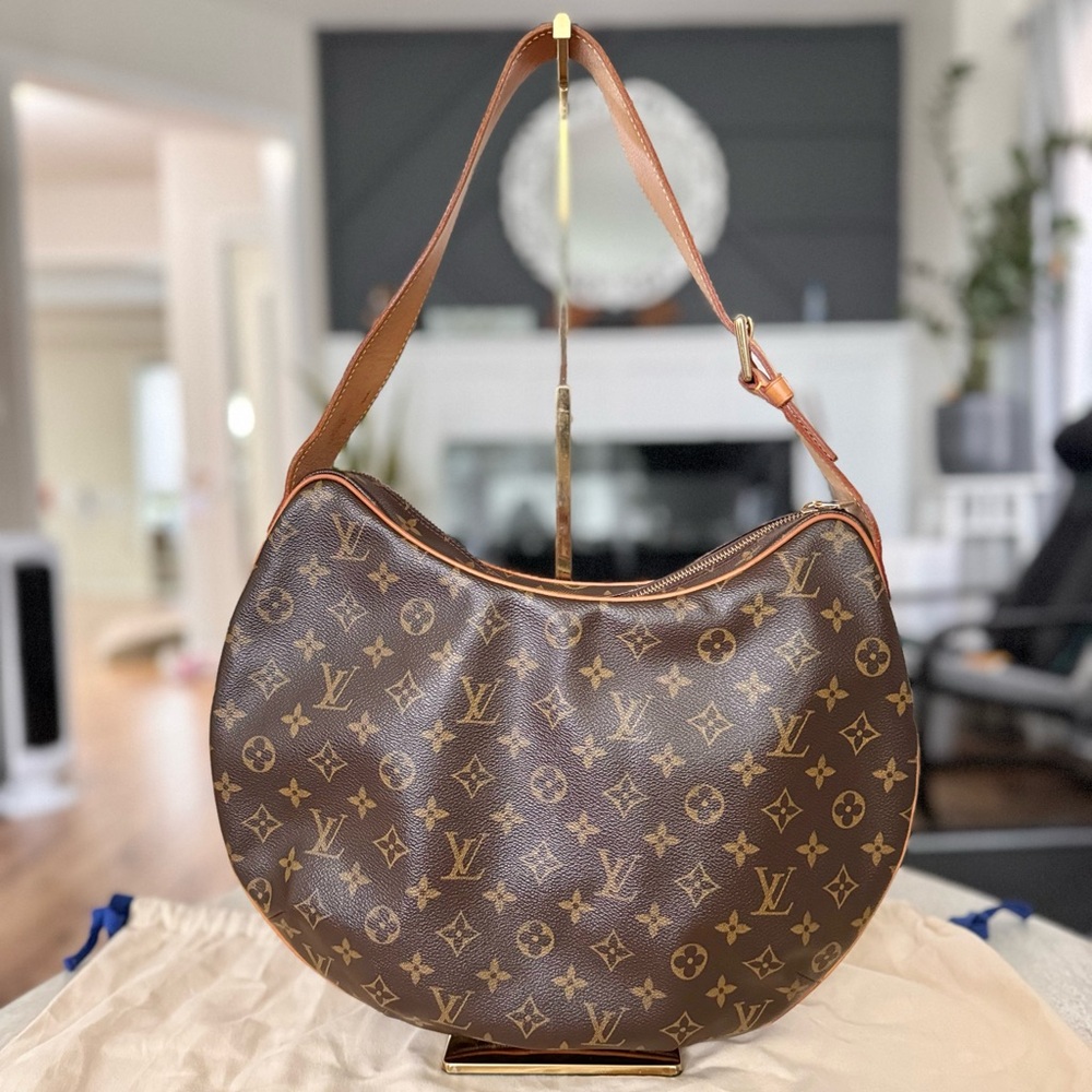 Louis Vuitton Croissant GM Hobo Bag